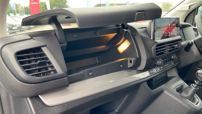 Vauxhall Vivaro L1 Diesel 1.5 Turbo D 120 Prime H1 Van - Image 29